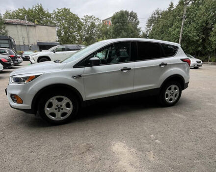 Білий Форд Ескейп, об'ємом двигуна 2.5 л та пробігом 69 тис. км за 13500 $, фото 1 на Automoto.ua