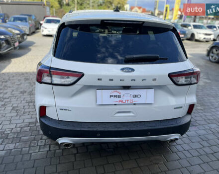 Белый Форд Эскейп, объемом двигателя 1.5 л и пробегом 117 тыс. км за 16700 $, фото 5 на Automoto.ua