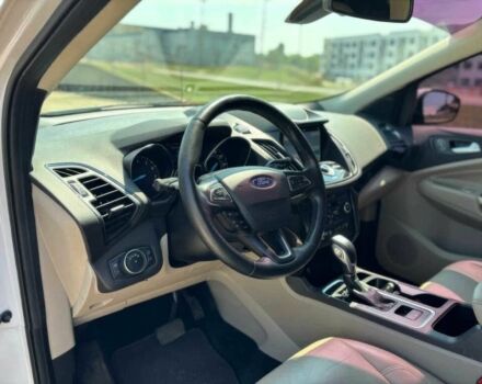 Белый Форд Эскейп, объемом двигателя 2 л и пробегом 41 тыс. км за 11200 $, фото 9 на Automoto.ua