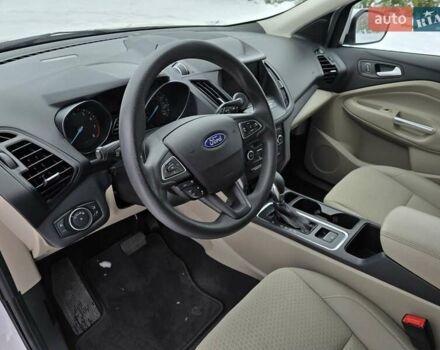 Белый Форд Эскейп, объемом двигателя 1.5 л и пробегом 84 тыс. км за 14400 $, фото 12 на Automoto.ua