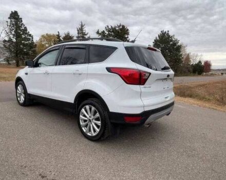 Белый Форд Эскейп, объемом двигателя 2 л и пробегом 84 тыс. км за 3700 $, фото 1 на Automoto.ua