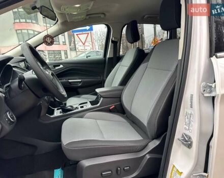 Білий Форд Ескейп, об'ємом двигуна 1.5 л та пробігом 173 тис. км за 14800 $, фото 38 на Automoto.ua