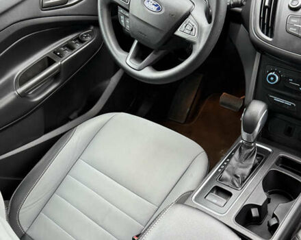 Белый Форд Эскейп, объемом двигателя 2.49 л и пробегом 131 тыс. км за 13300 $, фото 42 на Automoto.ua