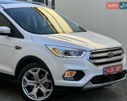 Білий Форд Ескейп, об'ємом двигуна 2 л та пробігом 180 тис. км за 14250 $, фото 33 на Automoto.ua