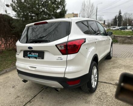 Білий Форд Ескейп, об'ємом двигуна 1.5 л та пробігом 173 тис. км за 14800 $, фото 5 на Automoto.ua