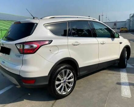 Білий Форд Ескейп, об'ємом двигуна 2 л та пробігом 60 тис. км за 12900 $, фото 1 на Automoto.ua