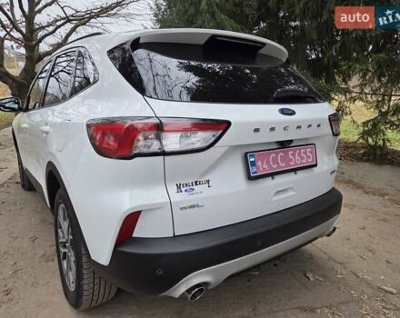 Белый Форд Эскейп, объемом двигателя 1.5 л и пробегом 70 тыс. км за 17000 $, фото 44 на Automoto.ua