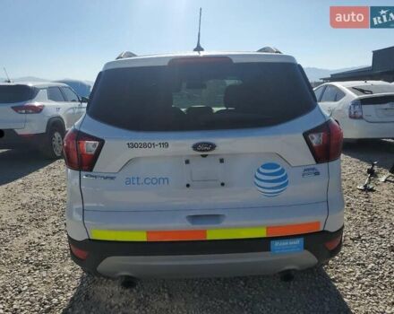 Белый Форд Эскейп, объемом двигателя 1.5 л и пробегом 111 тыс. км за 2300 $, фото 5 на Automoto.ua