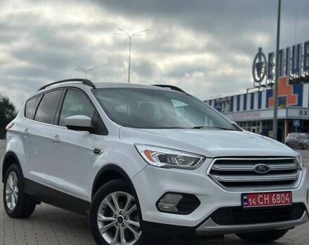 Білий Форд Ескейп, об'ємом двигуна 1.5 л та пробігом 101 тис. км за 12800 $, фото 2 на Automoto.ua