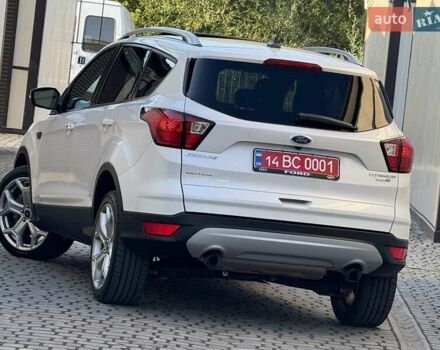 Білий Форд Ескейп, об'ємом двигуна 2 л та пробігом 180 тис. км за 14250 $, фото 46 на Automoto.ua