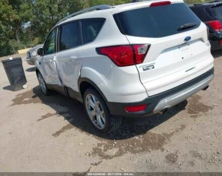 Білий Форд Ескейп, об'ємом двигуна 2 л та пробігом 149 тис. км за 3000 $, фото 2 на Automoto.ua