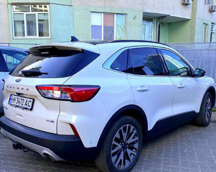 Білий Форд Ескейп, об'ємом двигуна 2 л та пробігом 114 тис. км за 18000 $, фото 3 на Automoto.ua