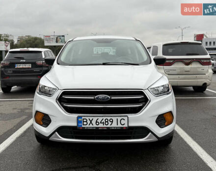 Белый Форд Эскейп, объемом двигателя 2.49 л и пробегом 131 тыс. км за 13300 $, фото 4 на Automoto.ua