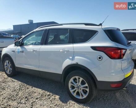 Белый Форд Эскейп, объемом двигателя 1.5 л и пробегом 111 тыс. км за 2300 $, фото 1 на Automoto.ua