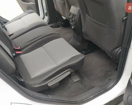 Белый Форд Эскейп, объемом двигателя 2 л и пробегом 75 тыс. км за 19500 $, фото 10 на Automoto.ua