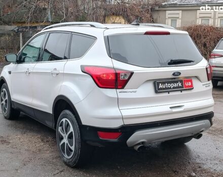 Белый Форд Эскейп, объемом двигателя 2 л и пробегом 109 тыс. км за 15290 $, фото 8 на Automoto.ua