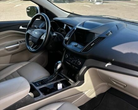 Белый Форд Эскейп, объемом двигателя 1.5 л и пробегом 101 тыс. км за 290 $, фото 4 на Automoto.ua