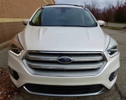 Білий Форд Ескейп, об'ємом двигуна 2 л та пробігом 45 тис. км за 5000 $, фото 1 на Automoto.ua