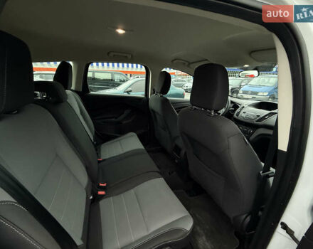 Белый Форд Эскейп, объемом двигателя 2.49 л и пробегом 131 тыс. км за 13300 $, фото 60 на Automoto.ua