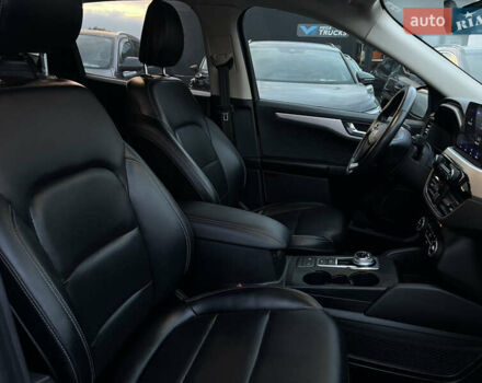 Форд Эскейп 2019 в Львове на Automoto.ua Белый Форд Эскейп, объемом двигателя 1.5 л и пробегом 129 тыс. км за 16500 $, фото 40 на Automoto.ua