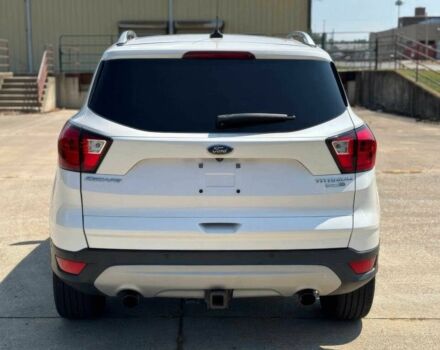 Белый Форд Эскейп, объемом двигателя 2 л и пробегом 41 тыс. км за 11200 $, фото 5 на Automoto.ua