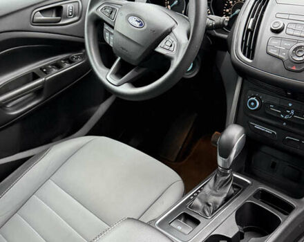 Белый Форд Эскейп, объемом двигателя 2.49 л и пробегом 131 тыс. км за 13300 $, фото 43 на Automoto.ua