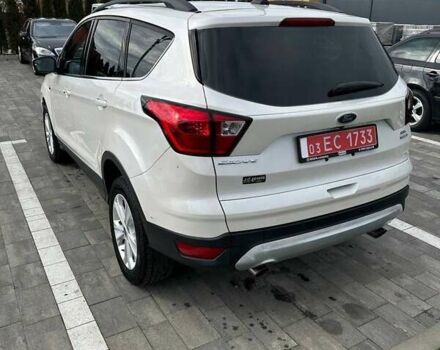 Білий Форд Ескейп, об'ємом двигуна 1.5 л та пробігом 109 тис. км за 12400 $, фото 2 на Automoto.ua
