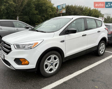 Белый Форд Эскейп, объемом двигателя 2.49 л и пробегом 131 тыс. км за 13300 $, фото 2 на Automoto.ua