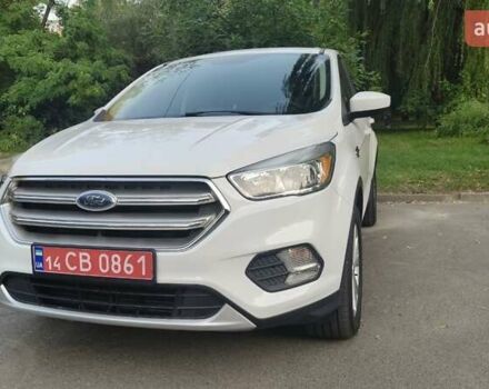 Белый Форд Эскейп, объемом двигателя 1.5 л и пробегом 70 тыс. км за 14500 $, фото 2 на Automoto.ua