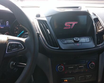 Белый Форд Эскейп, объемом двигателя 2.5 л и пробегом 75 тыс. км за 14850 $, фото 5 на Automoto.ua