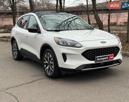 Білий Форд Ескейп, об'ємом двигуна 2.5 л та пробігом 65 тис. км за 18990 $, фото 2 на Automoto.ua