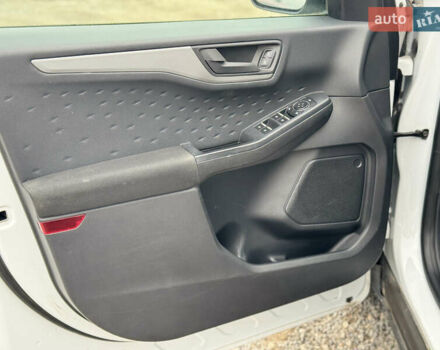 Белый Форд Эскейп, объемом двигателя 1.5 л и пробегом 112 тыс. км за 16500 $, фото 32 на Automoto.ua