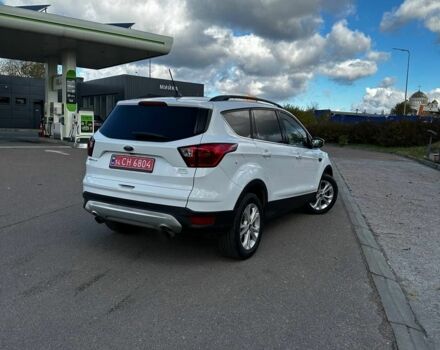 Белый Форд Эскейп, объемом двигателя 1.5 л и пробегом 101 тыс. км за 290 $, фото 3 на Automoto.ua