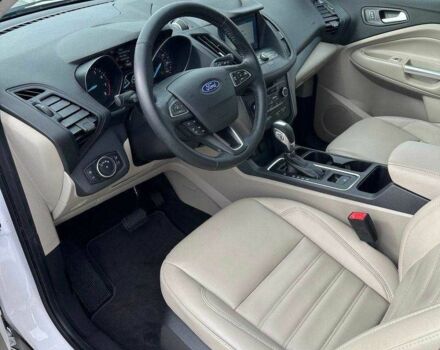 Белый Форд Эскейп, объемом двигателя 1.5 л и пробегом 120 тыс. км за 12000 $, фото 6 на Automoto.ua