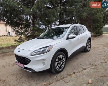 Белый Форд Эскейп, объемом двигателя 1.5 л и пробегом 70 тыс. км за 17000 $, фото 46 на Automoto.ua