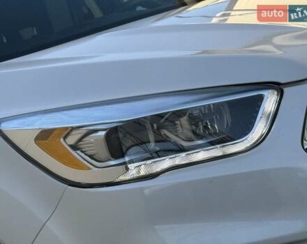 Білий Форд Ескейп, об'ємом двигуна 2 л та пробігом 180 тис. км за 14250 $, фото 32 на Automoto.ua
