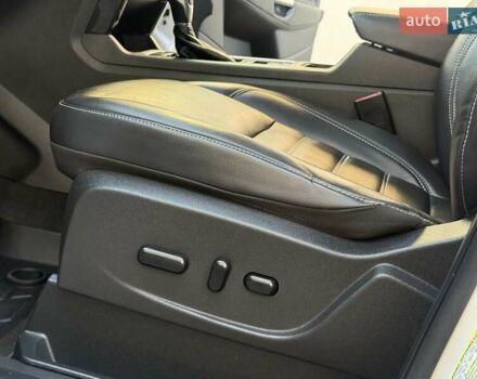 Білий Форд Ескейп, об'ємом двигуна 2 л та пробігом 180 тис. км за 14250 $, фото 111 на Automoto.ua