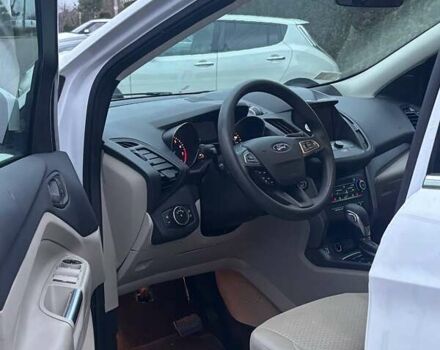 Білий Форд Ескейп, об'ємом двигуна 1.5 л та пробігом 241 тис. км за 10899 $, фото 6 на Automoto.ua
