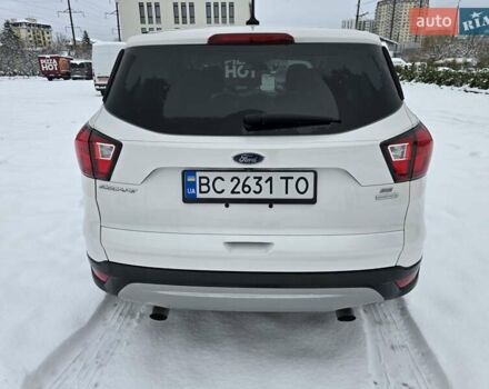 Белый Форд Эскейп, объемом двигателя 1.5 л и пробегом 84 тыс. км за 14400 $, фото 5 на Automoto.ua