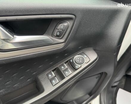 Білий Форд Ескейп, об'ємом двигуна 2.5 л та пробігом 65 тис. км за 18990 $, фото 22 на Automoto.ua