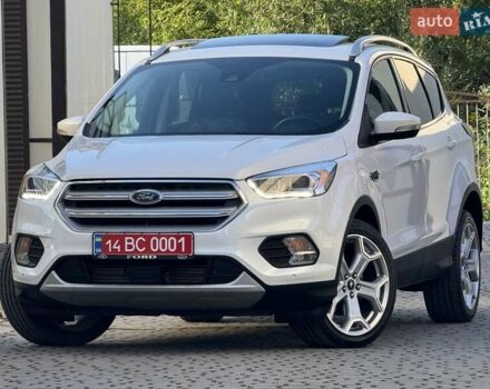 Білий Форд Ескейп, об'ємом двигуна 2 л та пробігом 180 тис. км за 14250 $, фото 4 на Automoto.ua