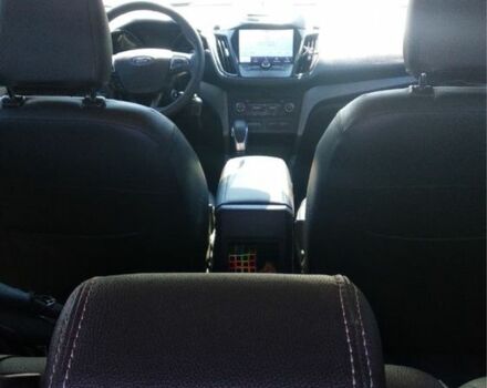 Белый Форд Эскейп, объемом двигателя 2.5 л и пробегом 74 тыс. км за 15555 $, фото 4 на Automoto.ua