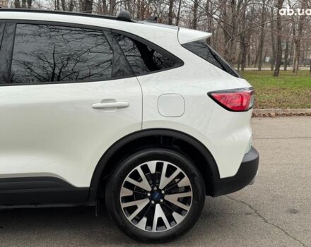 Білий Форд Ескейп, об'ємом двигуна 2.5 л та пробігом 65 тис. км за 18990 $, фото 9 на Automoto.ua