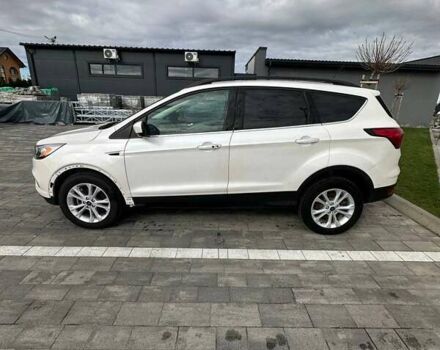 Білий Форд Ескейп, об'ємом двигуна 1.5 л та пробігом 109 тис. км за 12400 $, фото 4 на Automoto.ua
