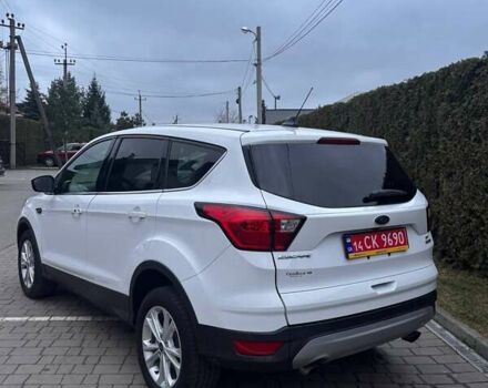 Білий Форд Ескейп, об'ємом двигуна 1.5 л та пробігом 241 тис. км за 10899 $, фото 3 на Automoto.ua
