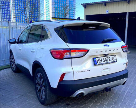 Білий Форд Ескейп, об'ємом двигуна 2 л та пробігом 114 тис. км за 18000 $, фото 4 на Automoto.ua