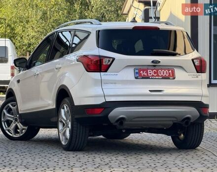 Білий Форд Ескейп, об'ємом двигуна 2 л та пробігом 180 тис. км за 14250 $, фото 44 на Automoto.ua