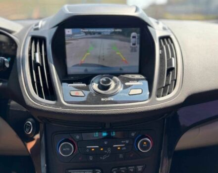 Белый Форд Эскейп, объемом двигателя 2 л и пробегом 41 тыс. км за 11200 $, фото 12 на Automoto.ua