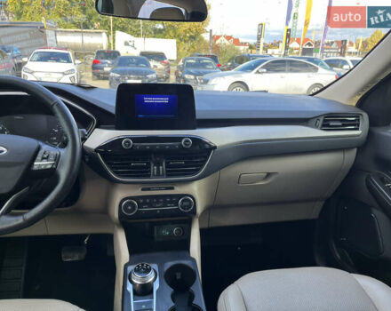 Белый Форд Эскейп, объемом двигателя 1.5 л и пробегом 117 тыс. км за 16700 $, фото 17 на Automoto.ua