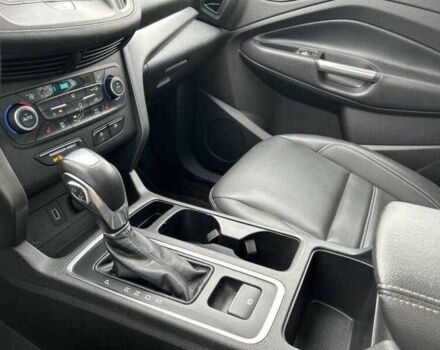 Белый Форд Эскейп, объемом двигателя 2 л и пробегом 84 тыс. км за 3700 $, фото 13 на Automoto.ua